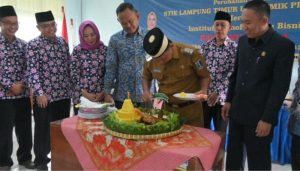 Tasyakuran Perubahan Bentuk STIE Lampung Timur dan STMIK Pringsewu Menjadi IBN