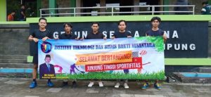 Atlit Badminton Mahasiswa IBN Masuk 8 Besar POMPROV