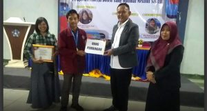 Dr. Fauzi Berikan Reward Mahasiswa IBN Peraih Medali Emas Pencak Silat POMProv Lampung