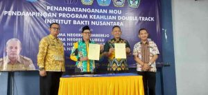 IBN Lampung Berikan Pendampingan Double Track Pada SMA N Di Tanggamus